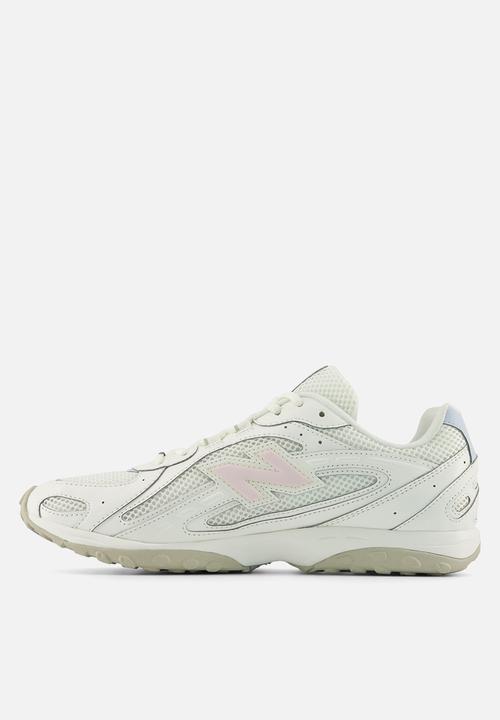 New Balance  - 204L