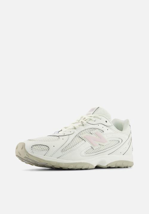 New Balance  - 204L