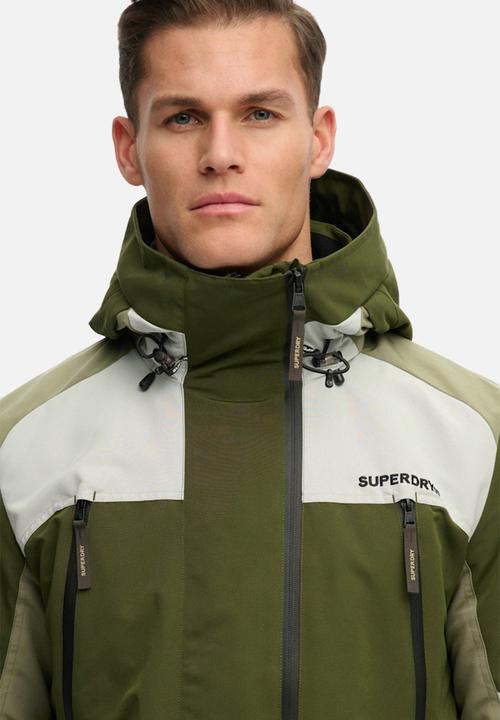 Superdry. - HOOD COLOUR BLOCK WINDBREAKER  - Rifle Green