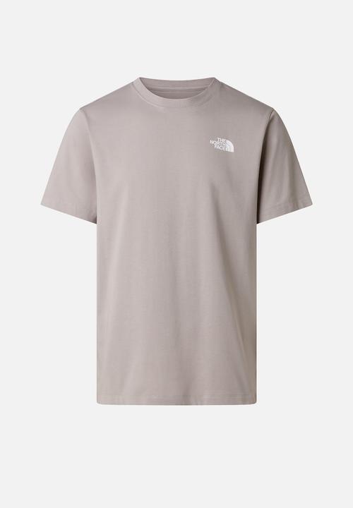 The North Face - M Evolution Box Nse Regular Short Sleeve Tee - Stone Slab