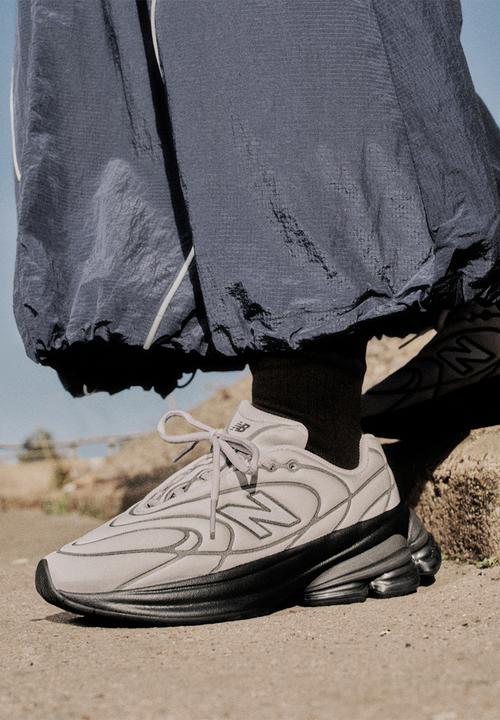 New Balance  - ABZORB 5030
