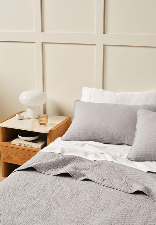 Linen House - Marceau quilt with 2 pillowcase shams - grey