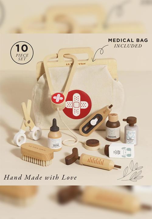 Le Toy Van - 10 Pcs Wooden Animal Vet Set - neutral