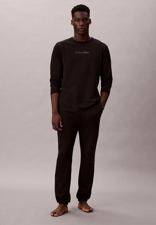 Calvin Klein - L/S Jogger Set - Blk Top, Diamond Lg_Fall Berry Btm