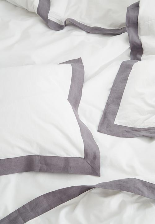 Sixth Floor - Linen flange duvet set