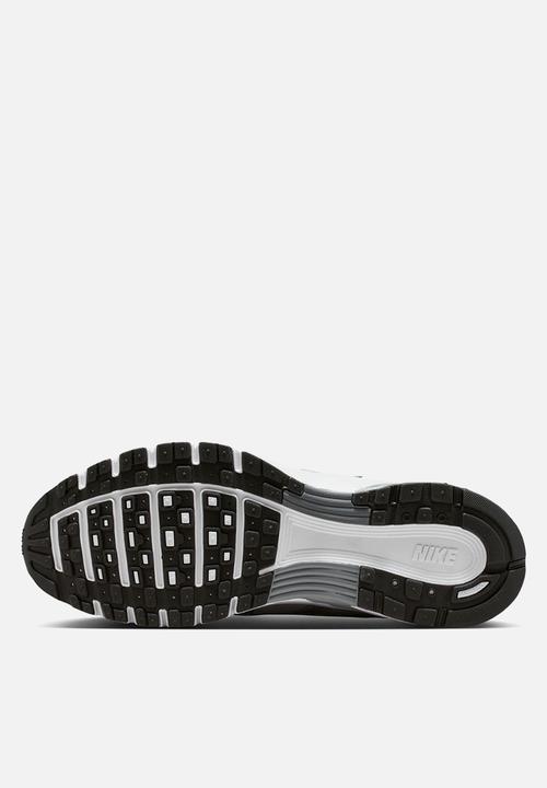 Nike - NIKE P-6000