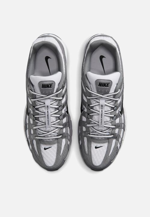 Nike - NIKE P-6000