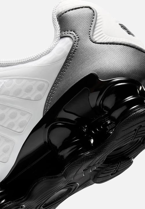 Nike - NIKE SHOX TL