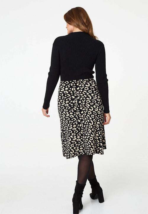 Izabel London - L/S Crew Neck Knitted Knee Length Dress With Animal A-Line Skirt - Multi Black