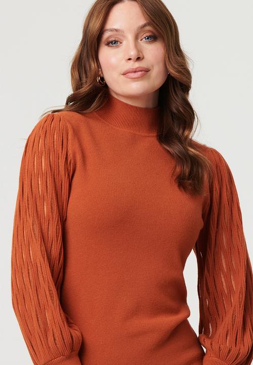 Izabel London - Long sleeve Puff Shoulder Sleeve Detail Knitted Sweater - Rust