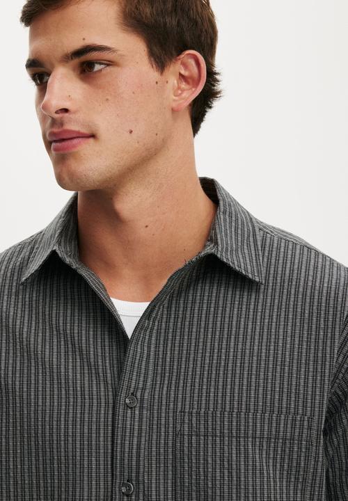 Cotton On - Hudson Long Sleeve Shirt - Black Mini Check