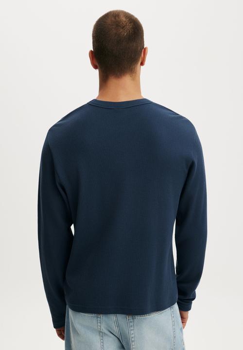 Cotton On - Cropped Fit Textured Long Sleeve - Auto Navy Waffle