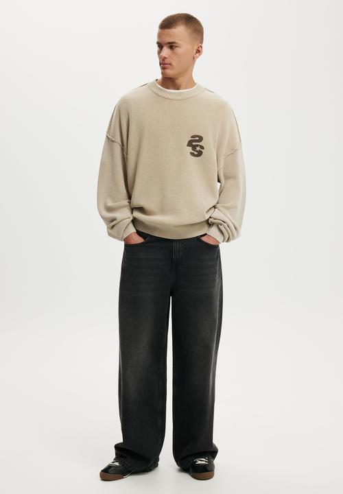 Cotton On - Washed Graphic Crew Knit - Washed Stone