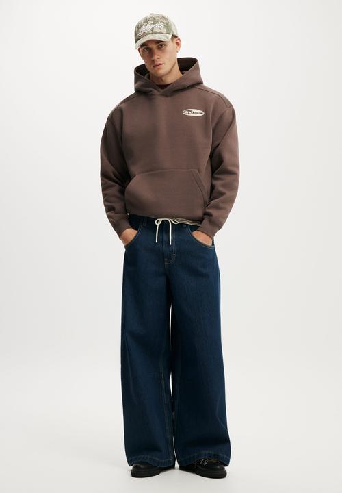 Cotton On - Box Fit Graphic Hoodie - Washed Chocolate/2Nd Star