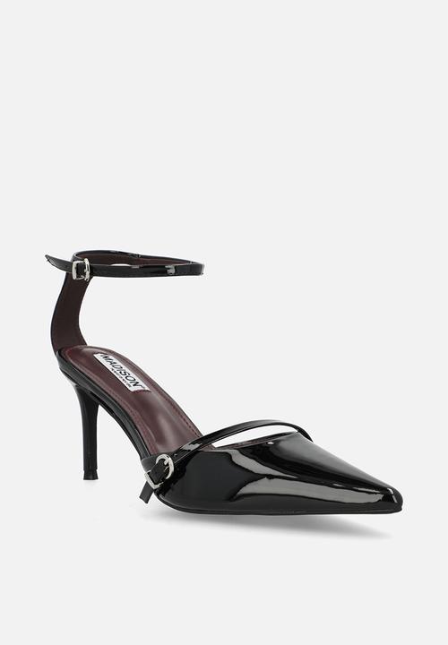 Madison® - Oda ankle strap heel - black