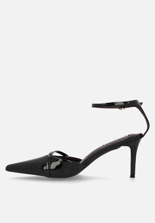 Madison® - Oda ankle strap heel - black