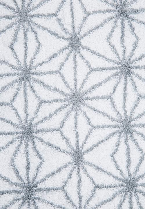 Sixth Floor - Geo star bath sheet