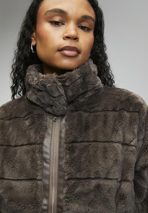 L/S Faux Fur Zip Through Jacket - Chocolatte