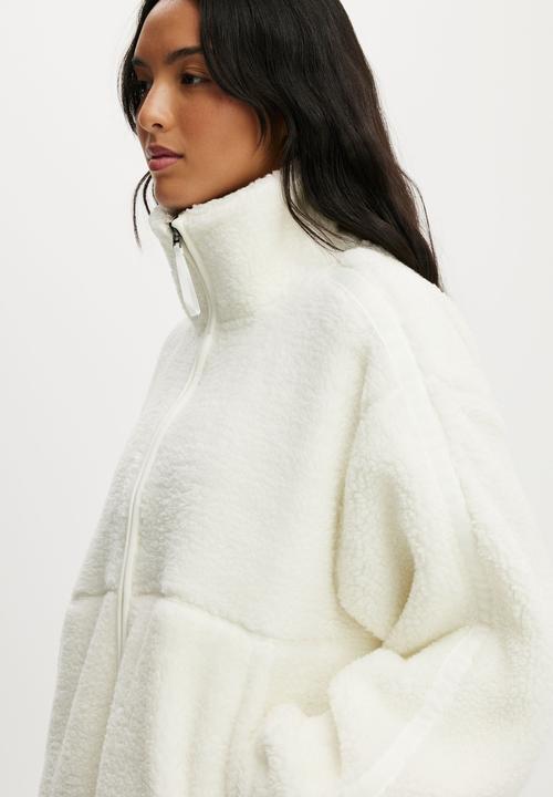 Cotton On - Trail Sherpa Jacket - Coconut Milk