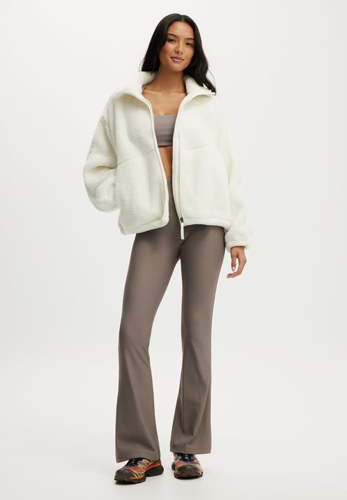 Cotton On - Trail Sherpa Jacket - Coconut Milk