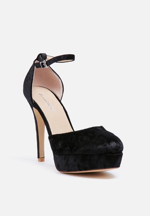 Glamorous - Cece velvet platform