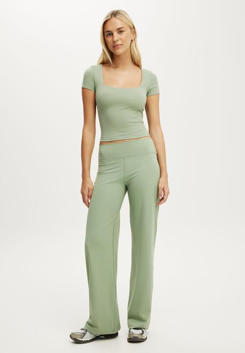 Cotton On - Ultra Soft Square Neck Fitted T-shirt - Matcha