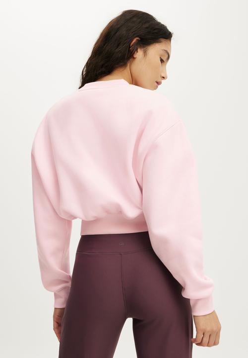 Cotton On - Plush Cropped Crew - Cherry Dream