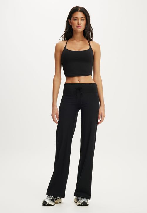 Cotton On - Ultra Soft Cropped Twist Back Tank - Black