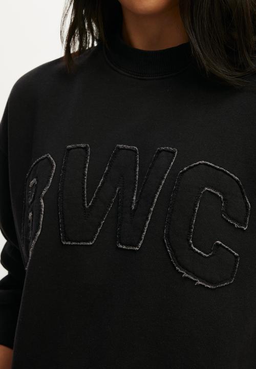 Cotton On - Fleece Graphic Crew Sweatshirt - Washed Black/Bwc