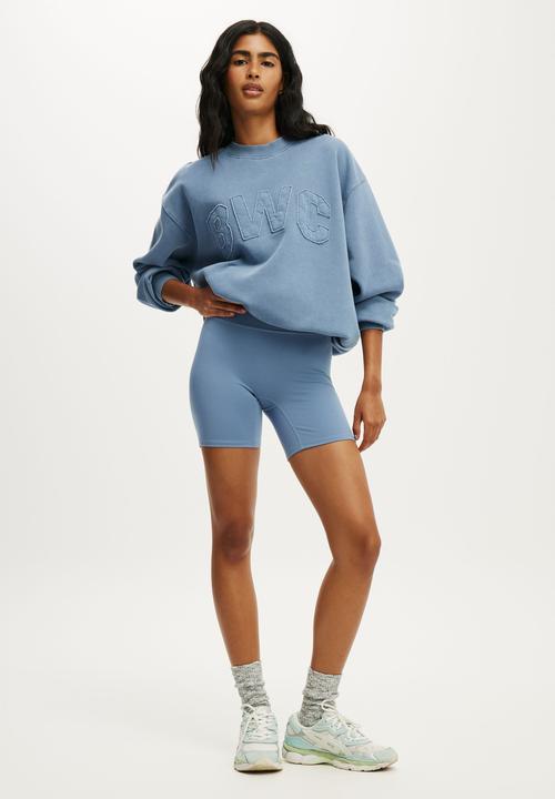 Cotton On - Fleece Graphic Crew Sweatshirt - Washed Infinity Blue/Bwc
