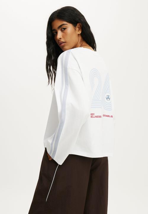 Cotton On - Long Sleeve Boxy Graphic Crew - White/Bwc