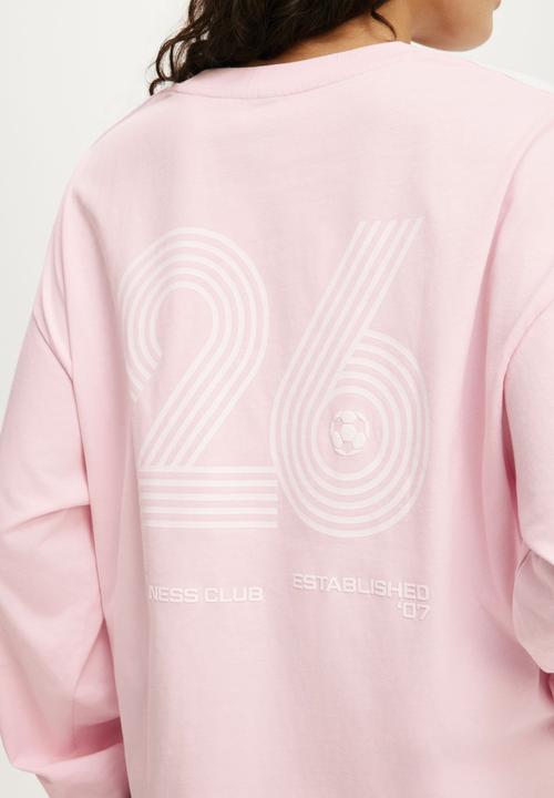 Cotton On - Long Sleeve Boxy Graphic Crew - Cherry Dream/Bwc
