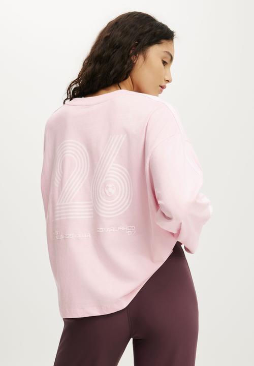 Cotton On - Long Sleeve Boxy Graphic Crew - Cherry Dream/Bwc