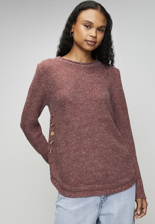 MANDI - L/S Waffle Sweater With Side Wood Buttons And Scooped Hem - Plum