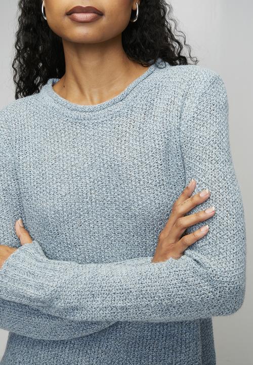 MANDI - Long Sleeve Waffle Sweater With Side Wood Buttons - Light Blue