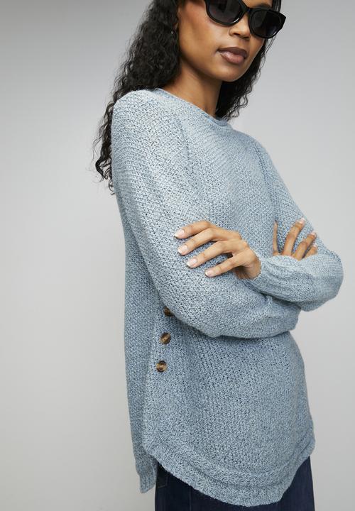 MANDI - Long Sleeve Waffle Sweater With Side Wood Buttons - Light Blue
