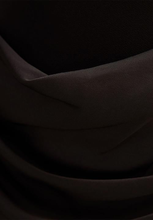 Forever New - Briella Boat Neck Drape Maxi Dress in Black