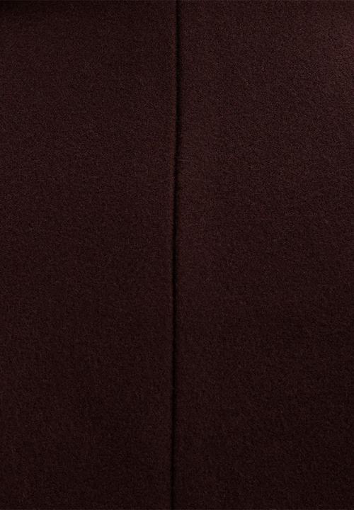 Forever New - Danielle Single Breasted Coat in Berry