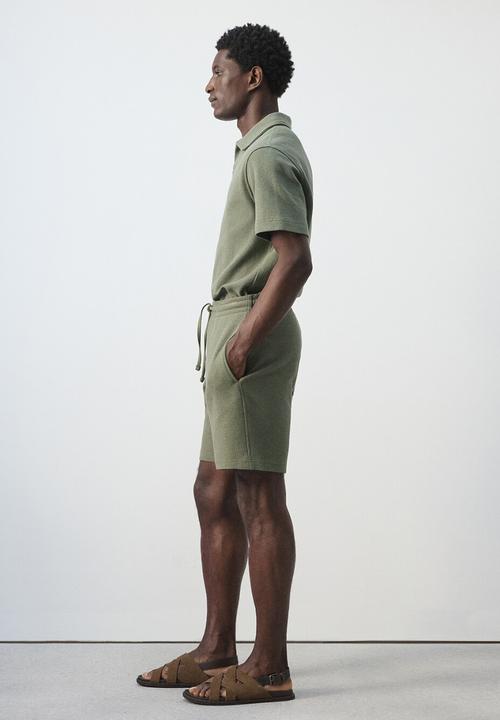 MANGO - Shorts Xavis - Medium Green