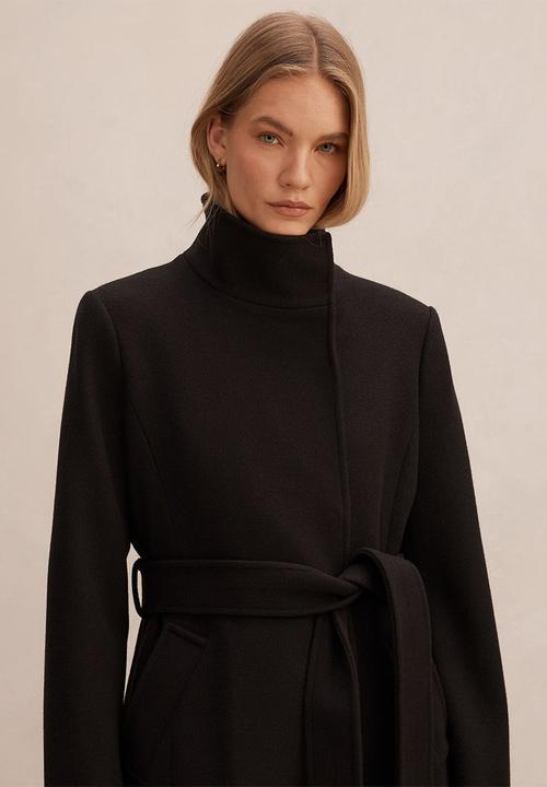 Forever New - Phoebe Funnel Neck Coat in Black