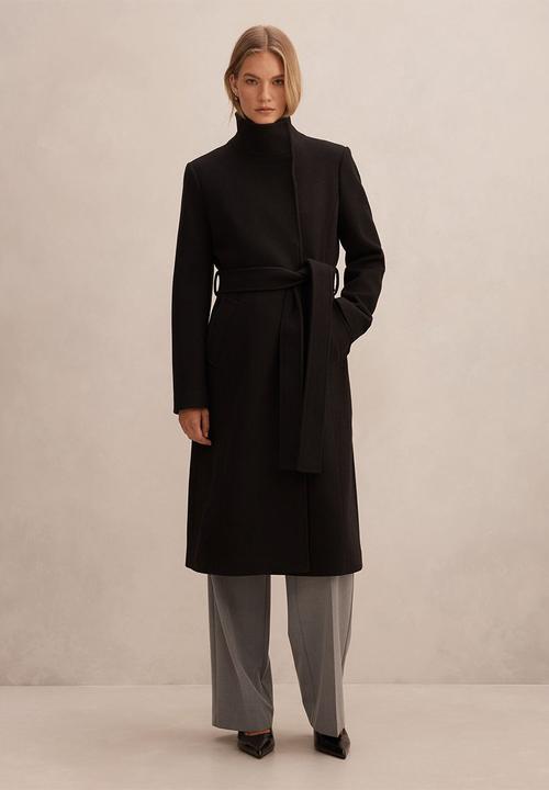 Forever New - Phoebe Funnel Neck Coat in Black
