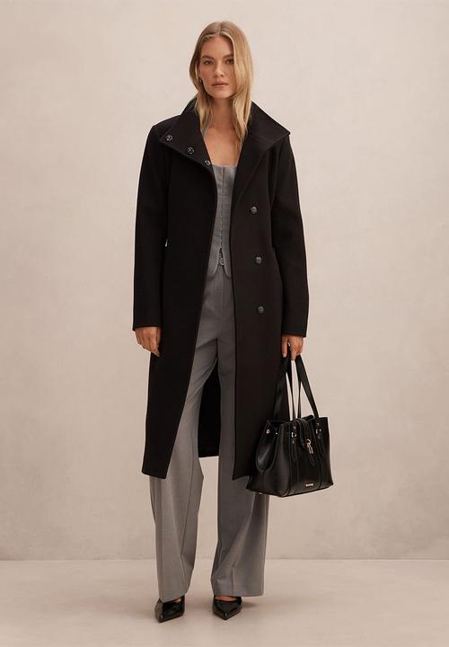 Forever New - Phoebe Funnel Neck Coat in Black