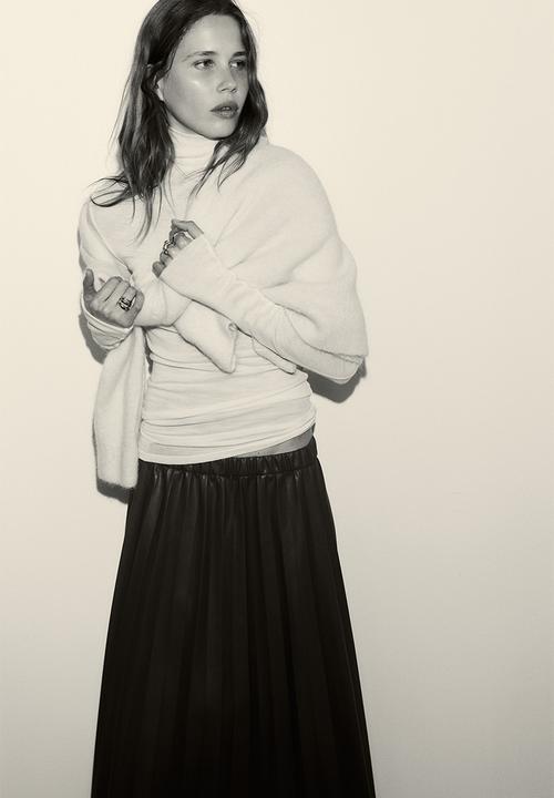 H&M - Coated plisse skirt - brown