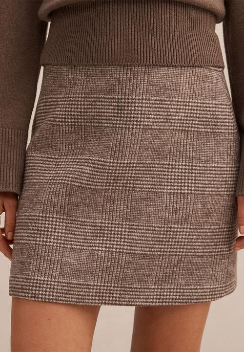 Forever New - Molly check mini skirt in mid brown check set