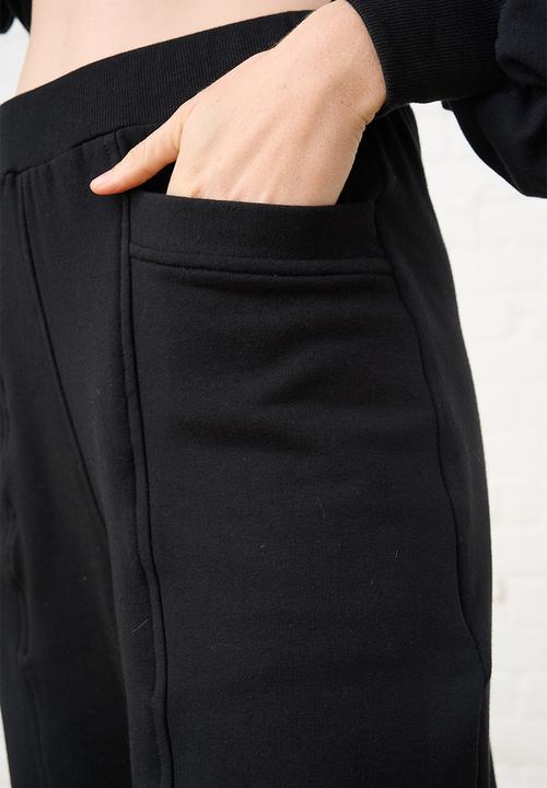 Me&B - Barrel Leg Sweat Pants - Black