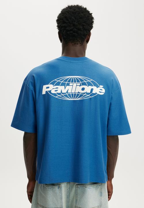 Cotton On - Cropped Fit Graphic T-Shirt - Dusk Blue / Pavilion Globe
