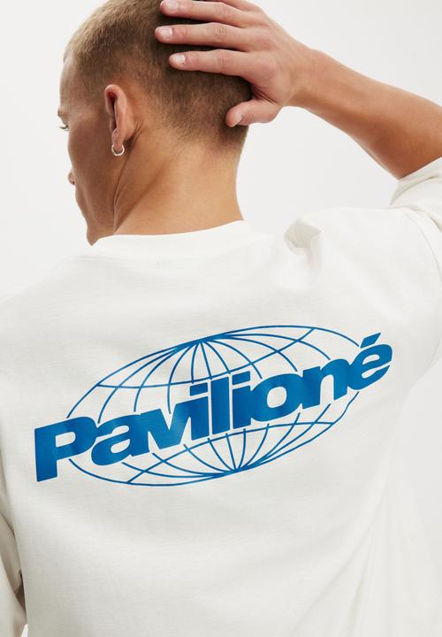 Cotton On - Cropped Fit Graphic T-Shirt - vintage white / pavilioné globe