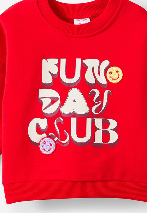 Cotton On - Riley Sweater - Varsity Red/Fun Day Club Logo