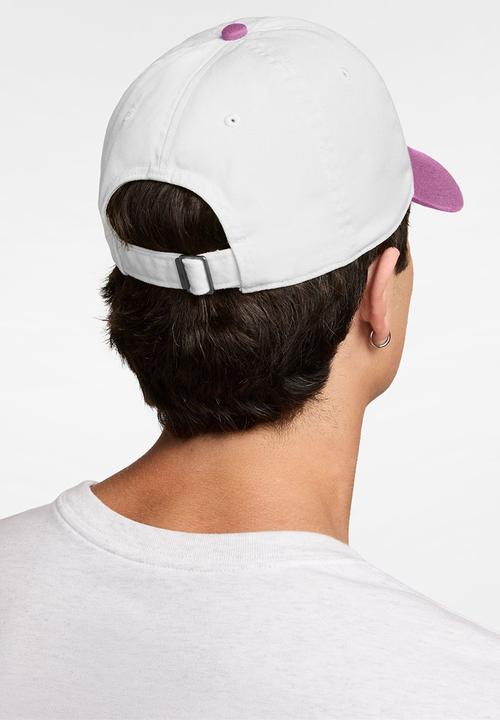 Nike - Unstructured Futura Wash Cap - White/Magenta