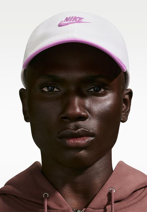 Nike - Unstructured Futura Wash Cap - White/Magenta
